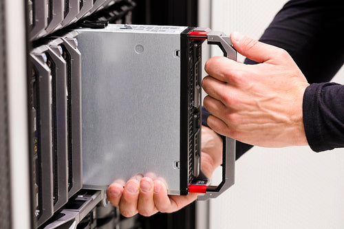 Server cluster installation in large datacenter