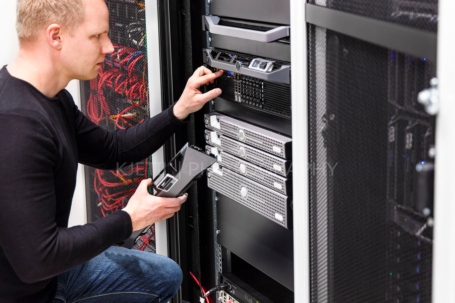 It technician maintain servers an SAN in datacenter