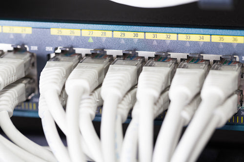 Fast Gigabit Ethnernet network switch in datacenter