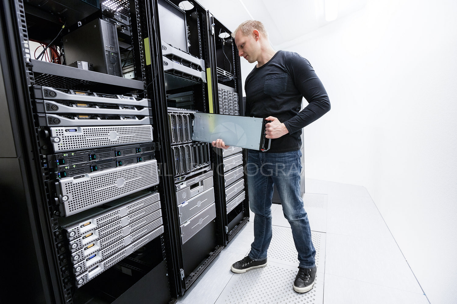 It professional working in datacenter