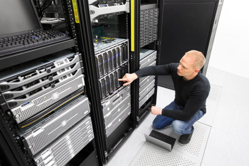 It consultant monitors servers in datacenter